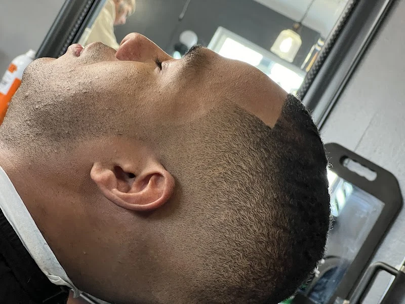 Straight Edge Barber Lounge