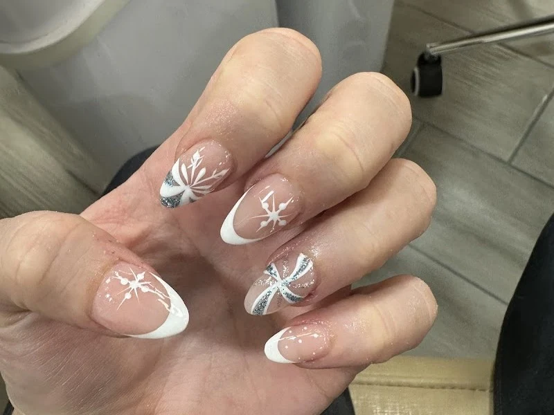 19 Nails