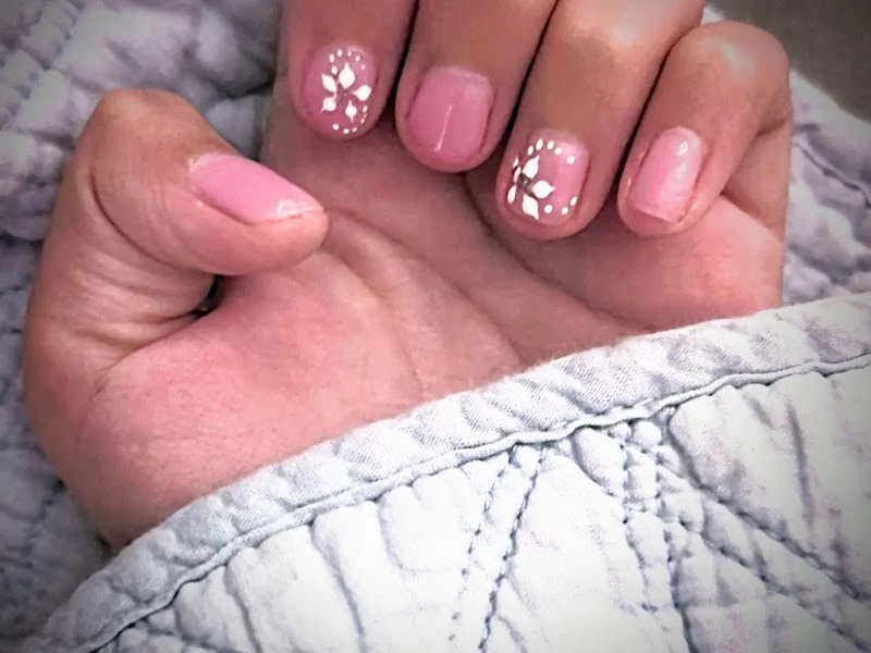 Luminous Nail Salon