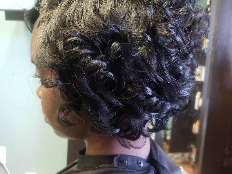 Salon DK at Life Balance and Beauty