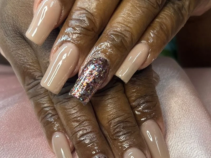 Sara Nails & Beauty