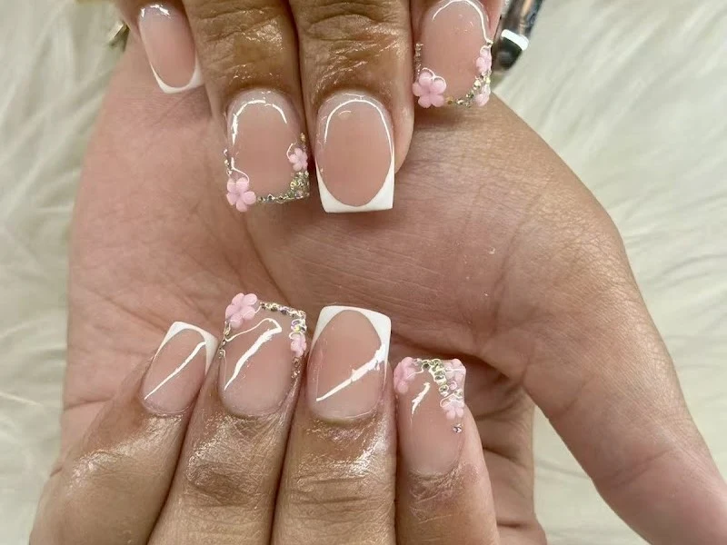 Lumi Nail Lounge