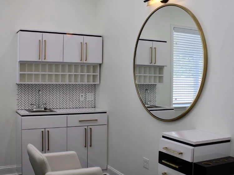 Mane Atelier Salon Suites